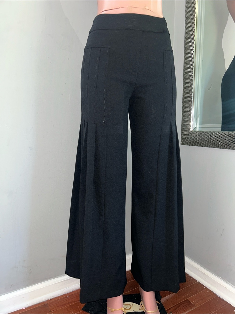 Alberto Makali Black Wide-Leg Pleated Panel Pants